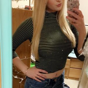 Gaze USA 3/4 Sleeve Crop Top
